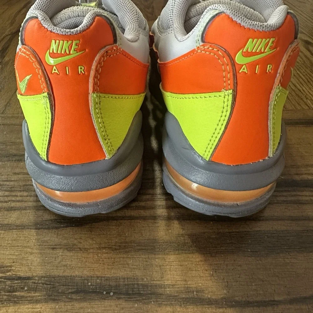 Nike Airmax 95 GS Vast Grey Volt Orange Neon Yellow 905348-019 Sz 4.5Y Womens 6